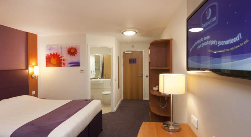 Premier Inn Chester Central - North Dış mekan fotoğraf
